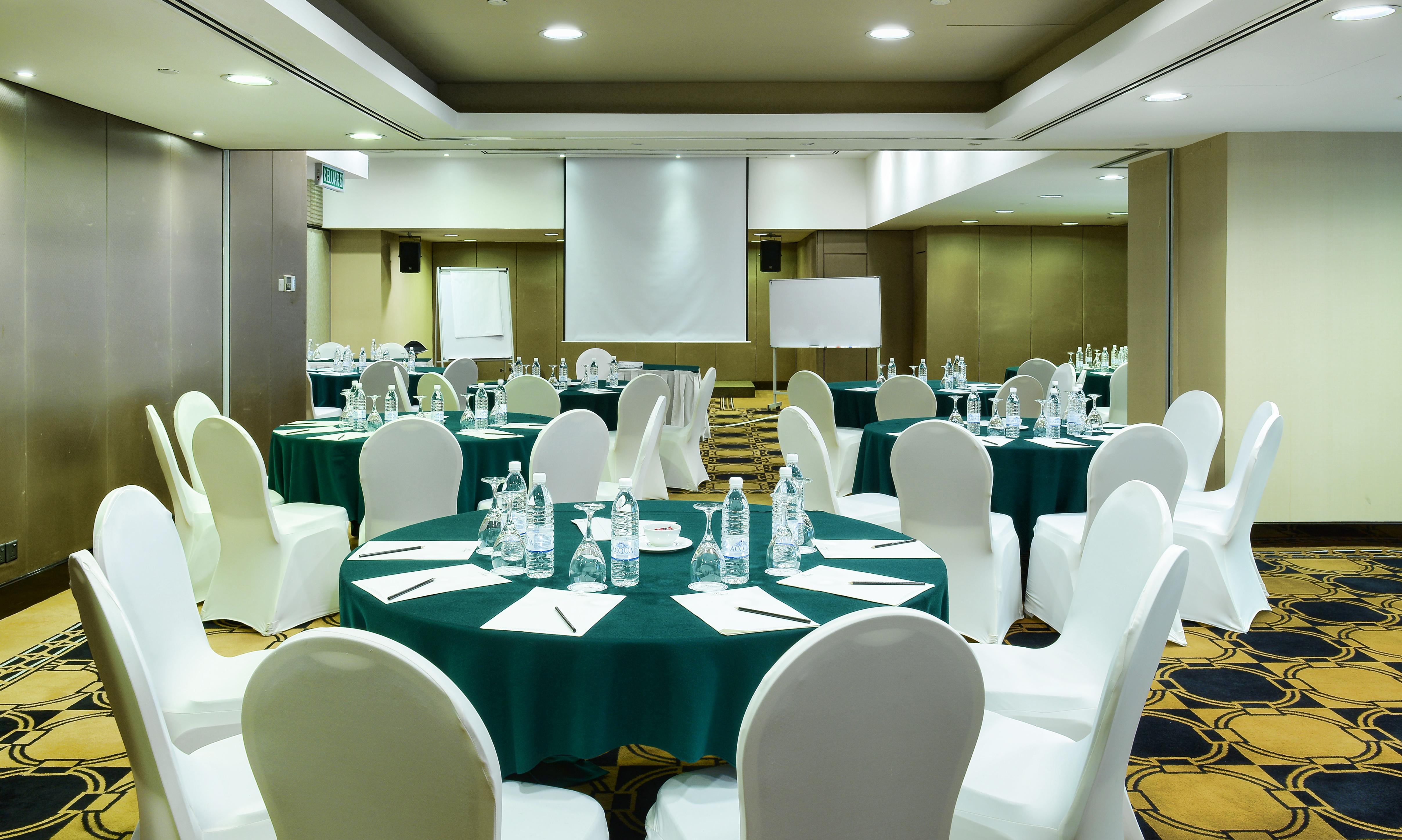 Hotel Pacific Regency